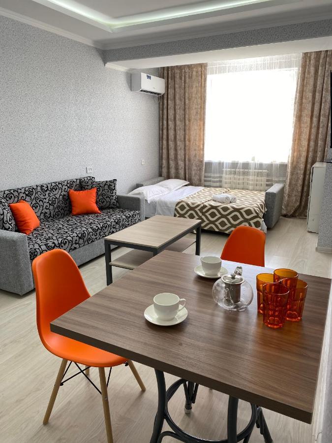 Суперкомфортная 1-Ком Квартира В Самом Центре Г.Алматы Almaty Esterno foto