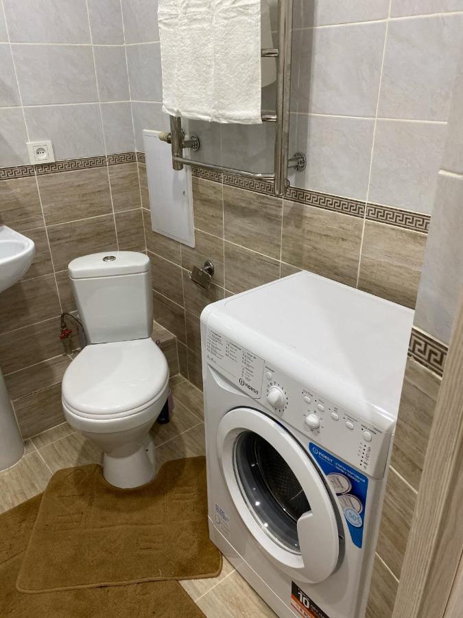 Суперкомфортная 1-Ком Квартира В Самом Центре Г.Алматы Almaty Esterno foto